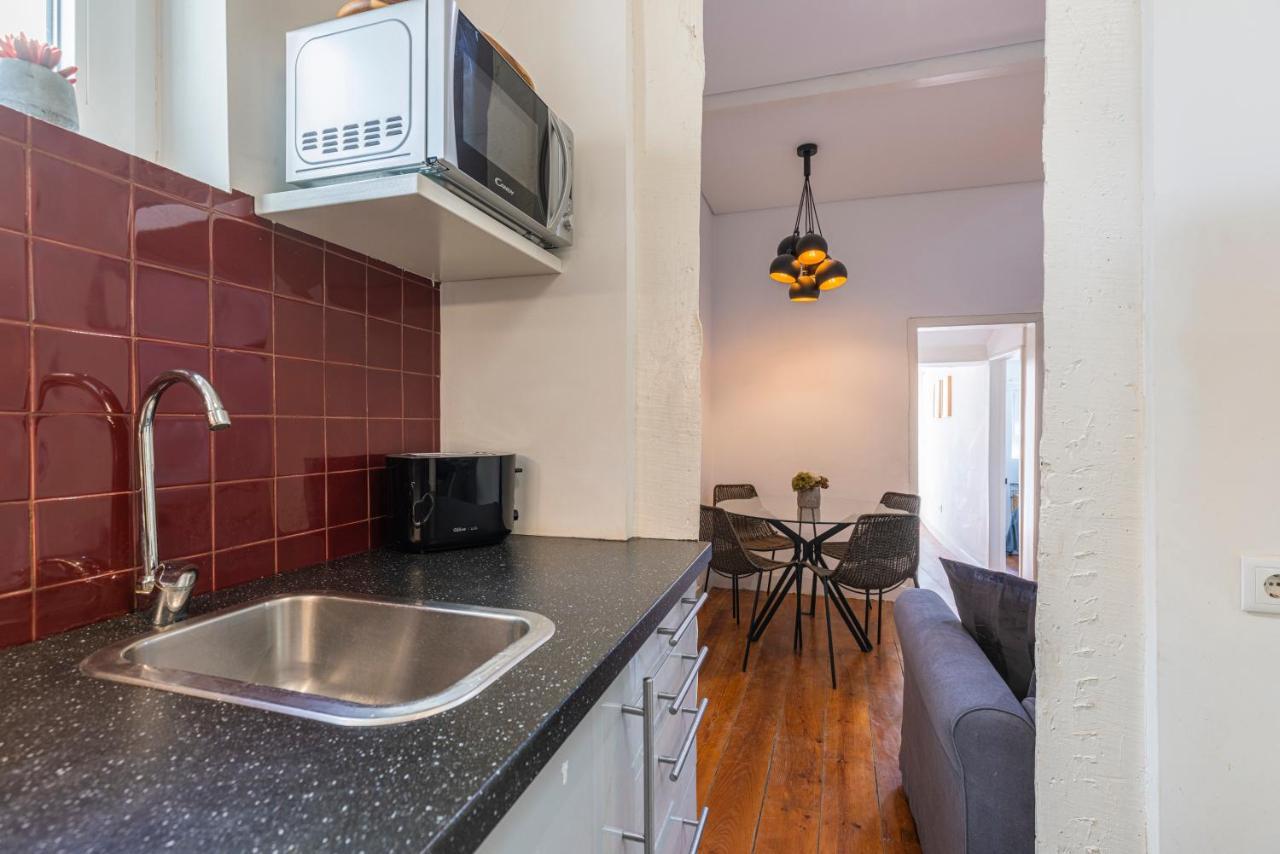 Alfama 2Bdr Duplex Apartment W/ Balcony By Lovelystay Lisboa 外观 照片