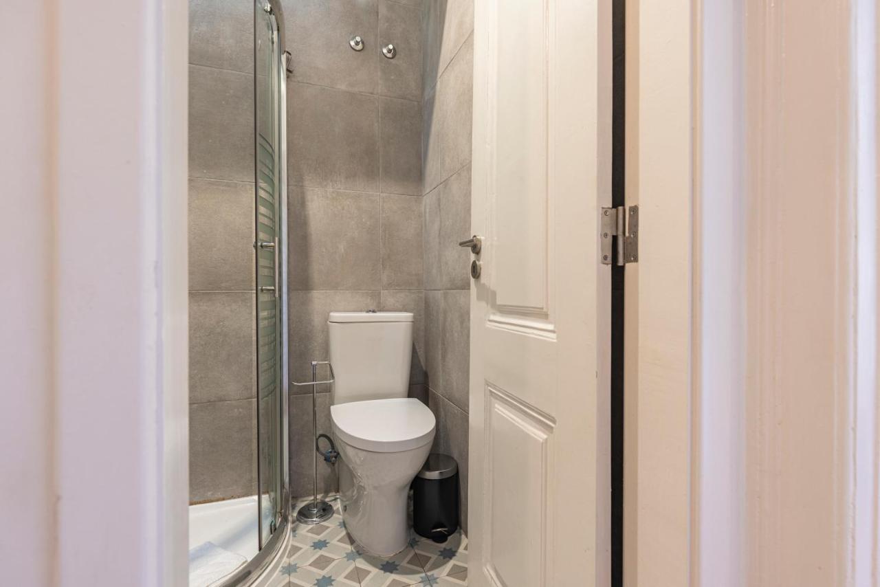 Alfama 2Bdr Duplex Apartment W/ Balcony By Lovelystay Lisboa 外观 照片