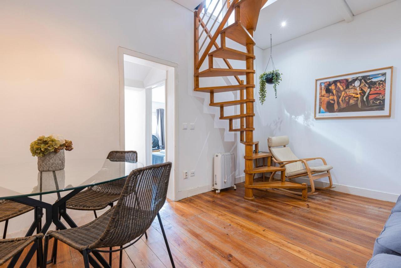 Alfama 2Bdr Duplex Apartment W/ Balcony By Lovelystay Lisboa 外观 照片