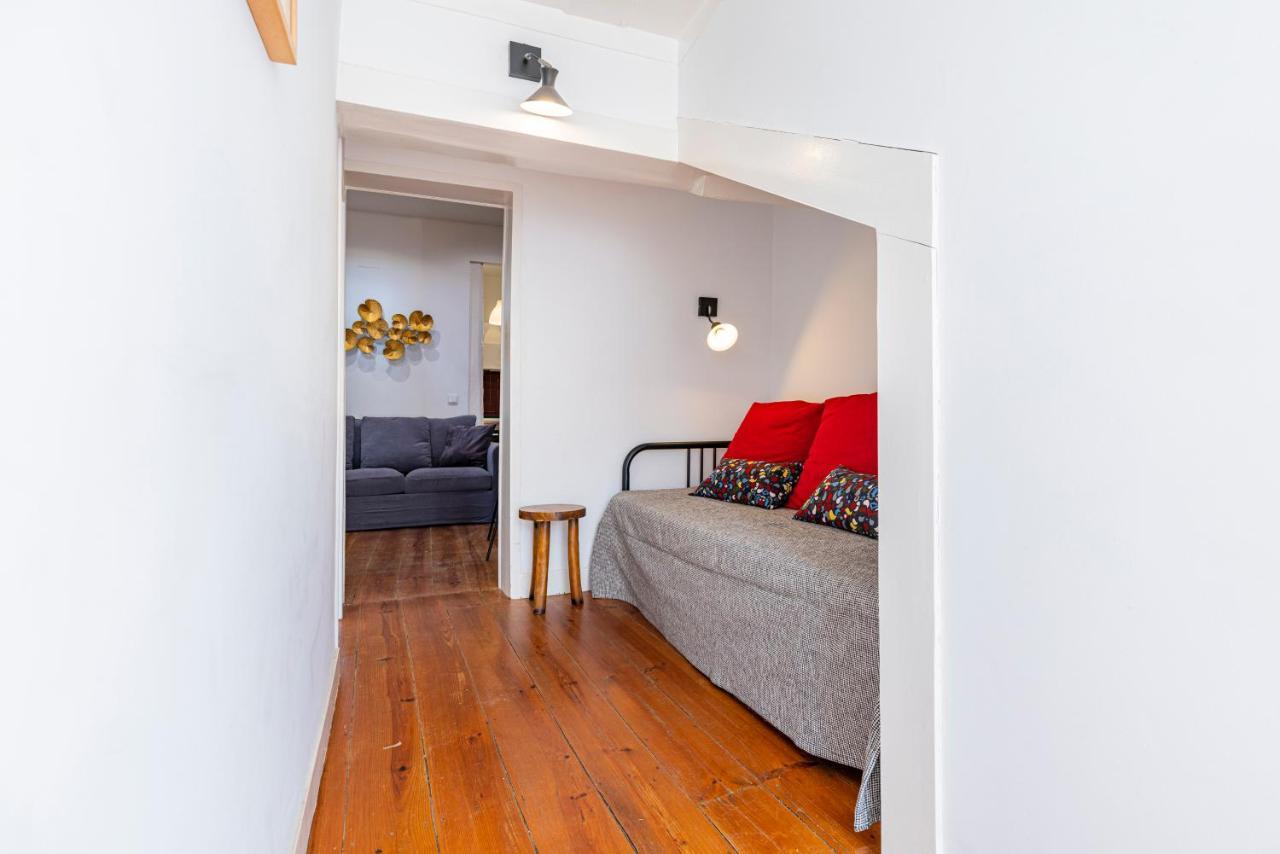 Alfama 2Bdr Duplex Apartment W/ Balcony By Lovelystay Lisboa 外观 照片